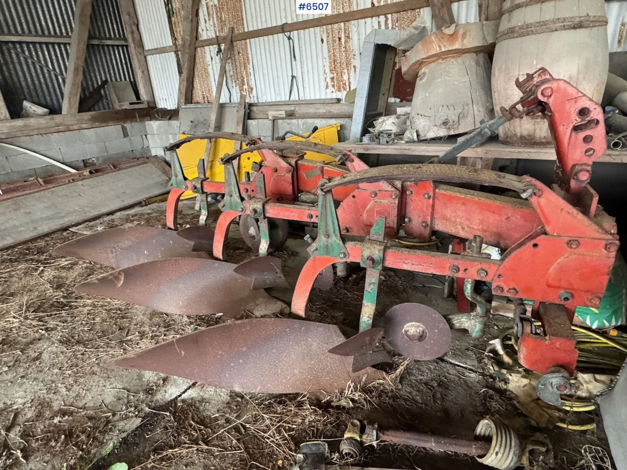 Kverneland 3-furrow plough - Soil tillage equipment: picture 4 Kverneland 3-furrow plough - Soil tillage equipment: picture 4