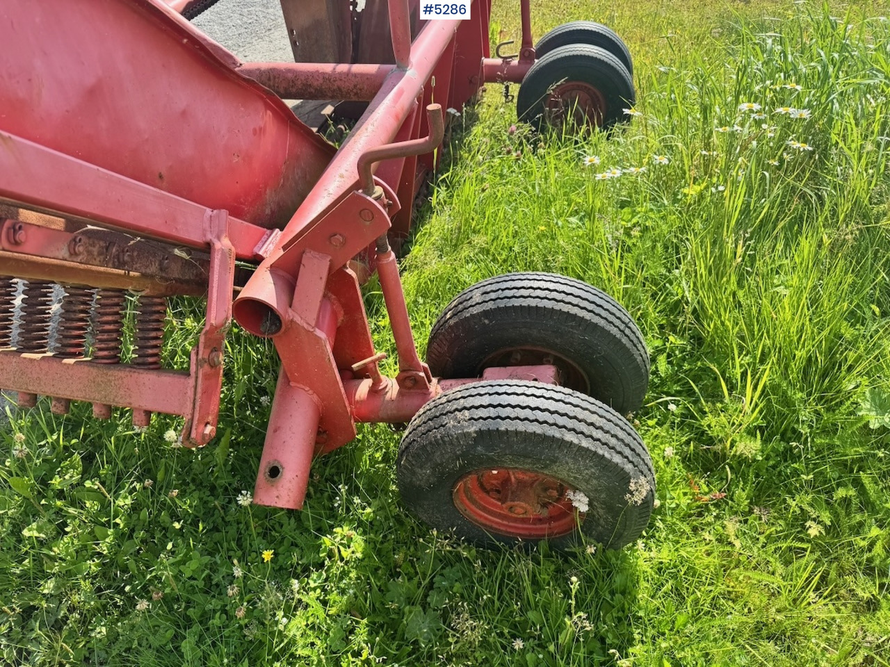 Soil tillage equipment Kverneland Stone Picker: picture 14