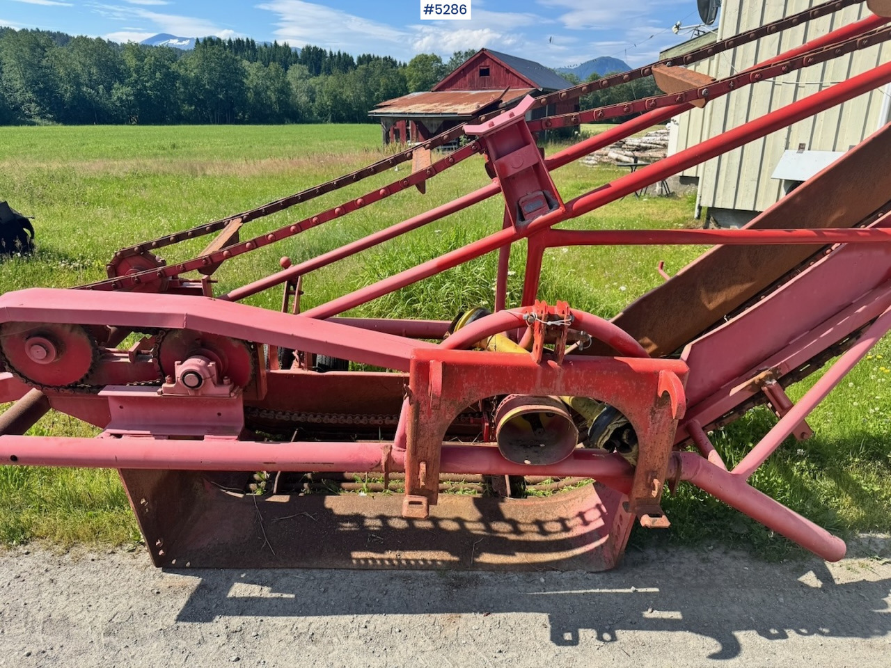 Soil tillage equipment Kverneland Stone Picker: picture 6