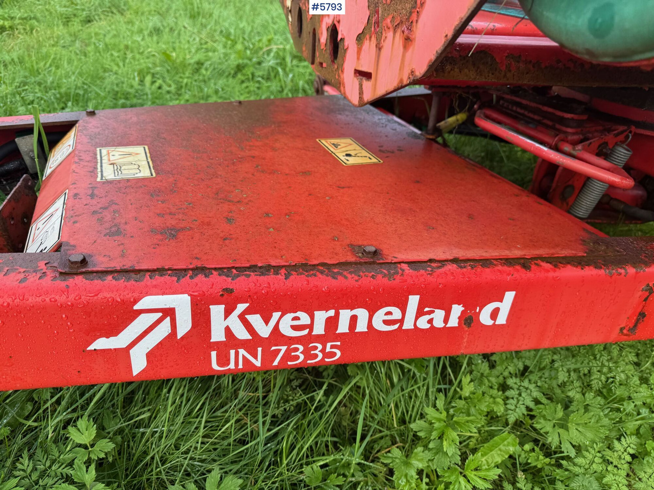Hay and forage equipment Kverneland un 7335. Partially rep.object: picture 15