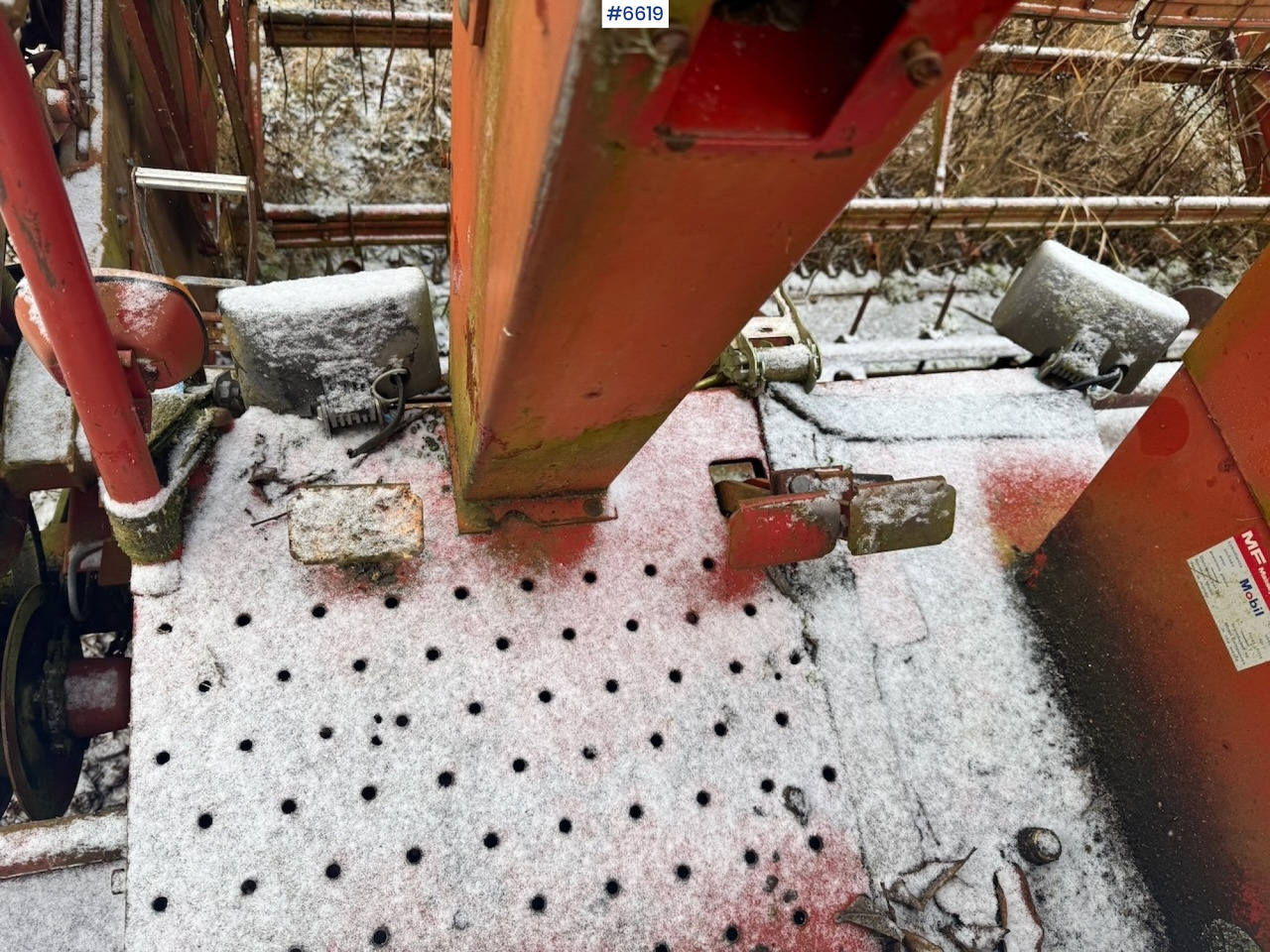 Combine harvester Massey Ferguson 487 Combine Harvester.: picture 15