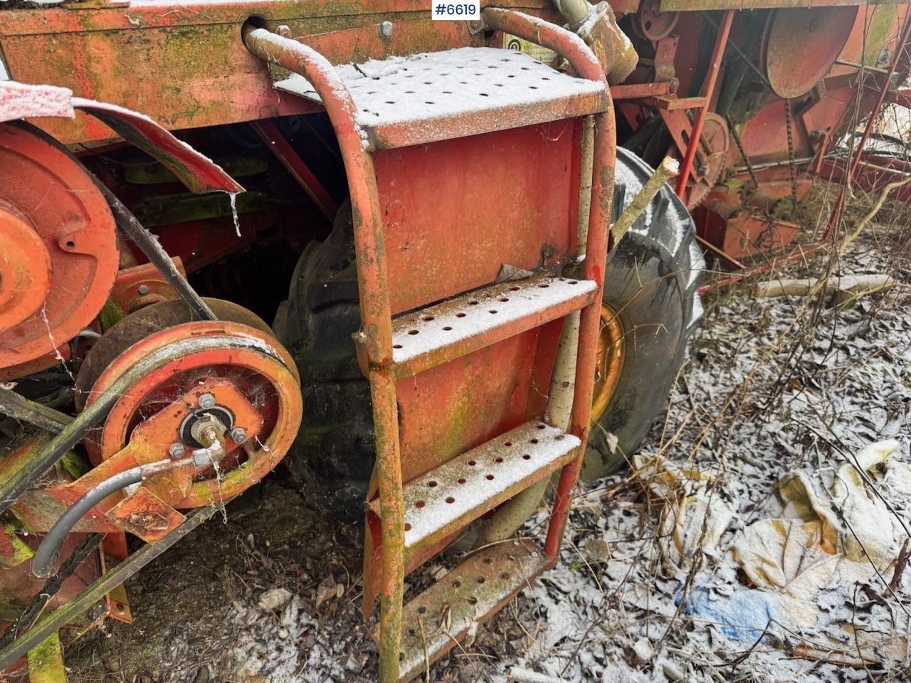 Combine harvester Massey Ferguson 487 Combine Harvester.: picture 18