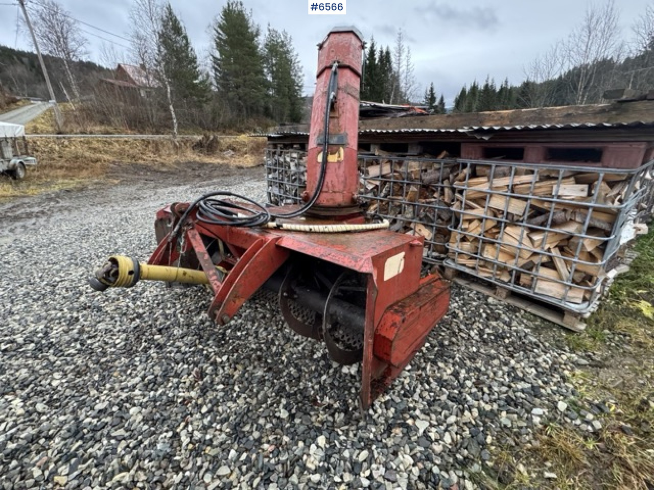 2005 Dalen two-stage snow blower - Municipal/ Special vehicle: picture 5 2005 Dalen two-stage snow blower - Municipal/ Special vehicle: picture 5