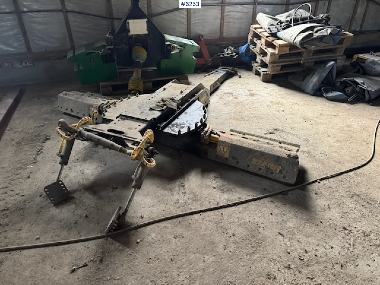 2021 Drivex EG3500 snow blade with 2021 Drivex undermount blade - Municipal/ Special vehicle: picture 2 2021 Drivex EG3500 snow blade with 2021 Drivex undermount blade - Municipal/ Special vehicle: picture 2