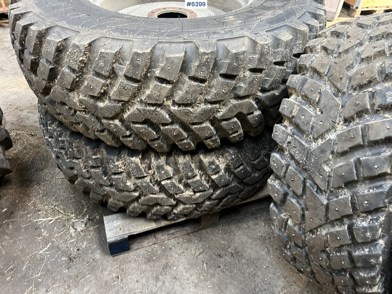 Nokian tri 2 studded tires for tractors - Wheel and tire package for Agricultural machinery: picture 5 Nokian tri 2 studded tires for tractors - Wheel and tire package for Agricultural machinery: picture 5
