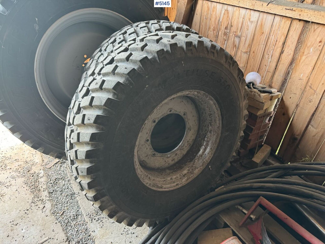 Tractor tire - Wheel and tire package: picture 4 Tractor tire - Wheel and tire package: picture 4