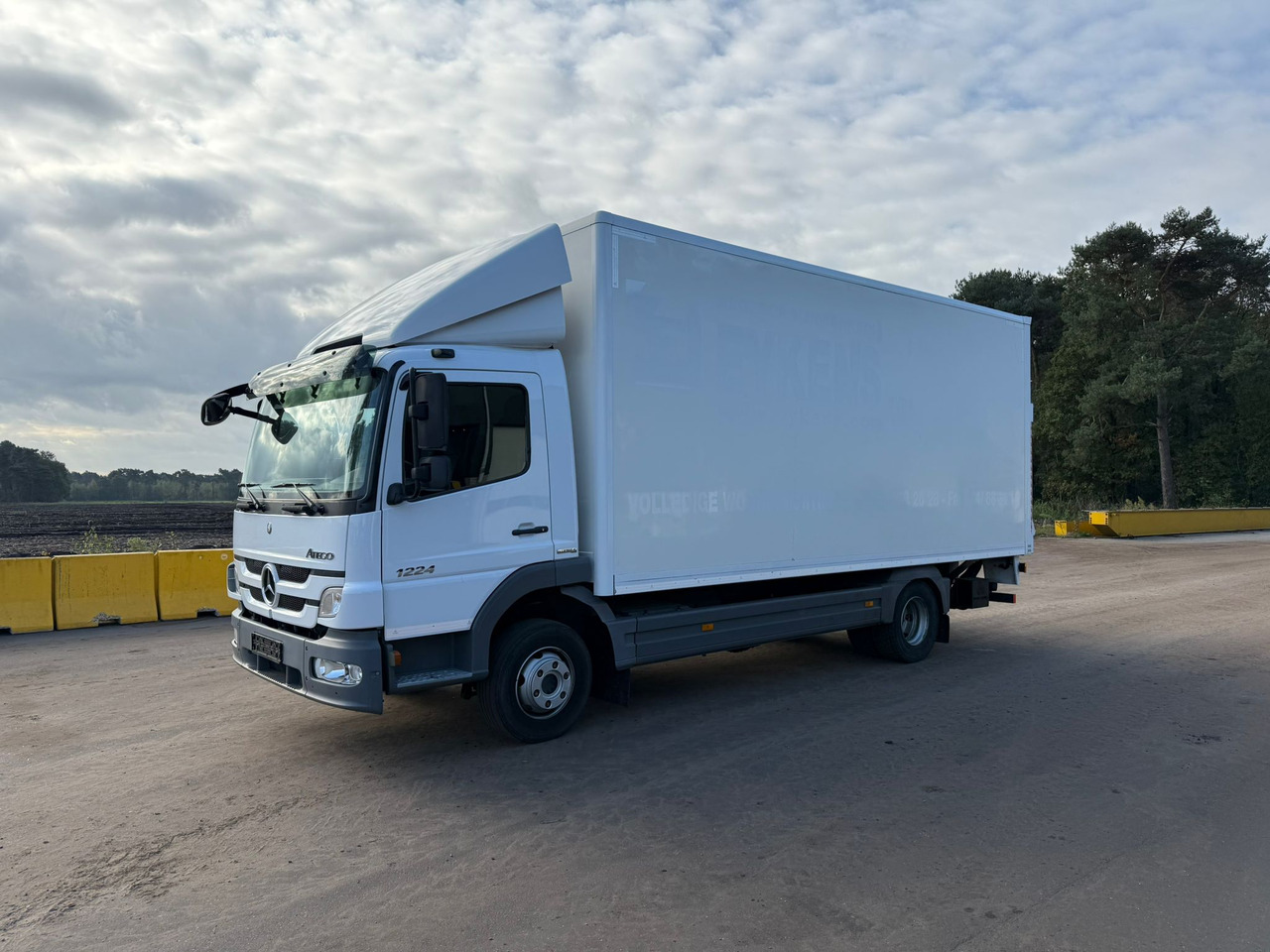 Mercedes Atego 1224 - Box truck: picture 1 Mercedes Atego 1224 - Box truck: picture 1