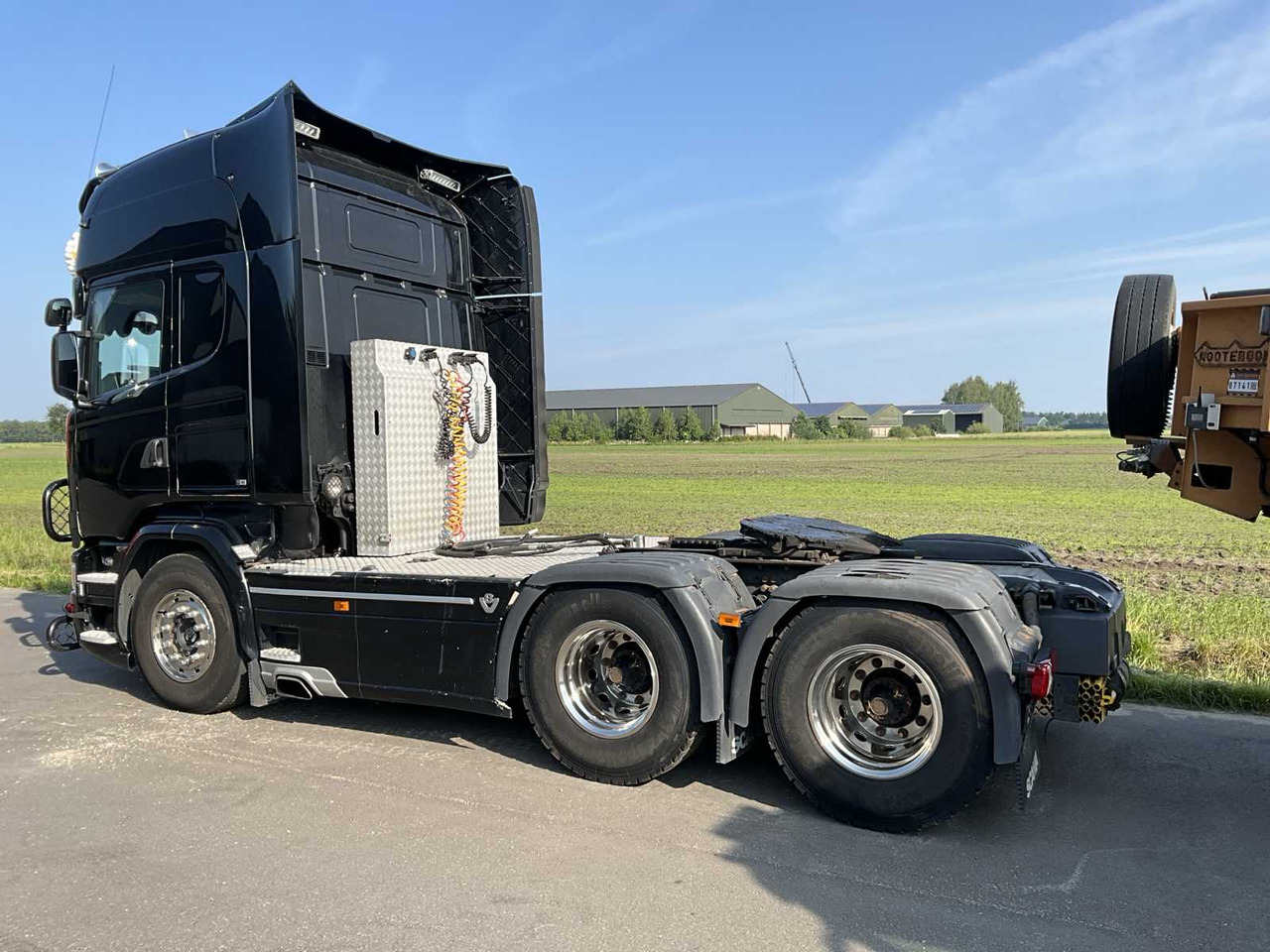 SCANIA R580 6x4 v8 - Tractor unit: picture 3 SCANIA R580 6x4 v8 - Tractor unit: picture 3