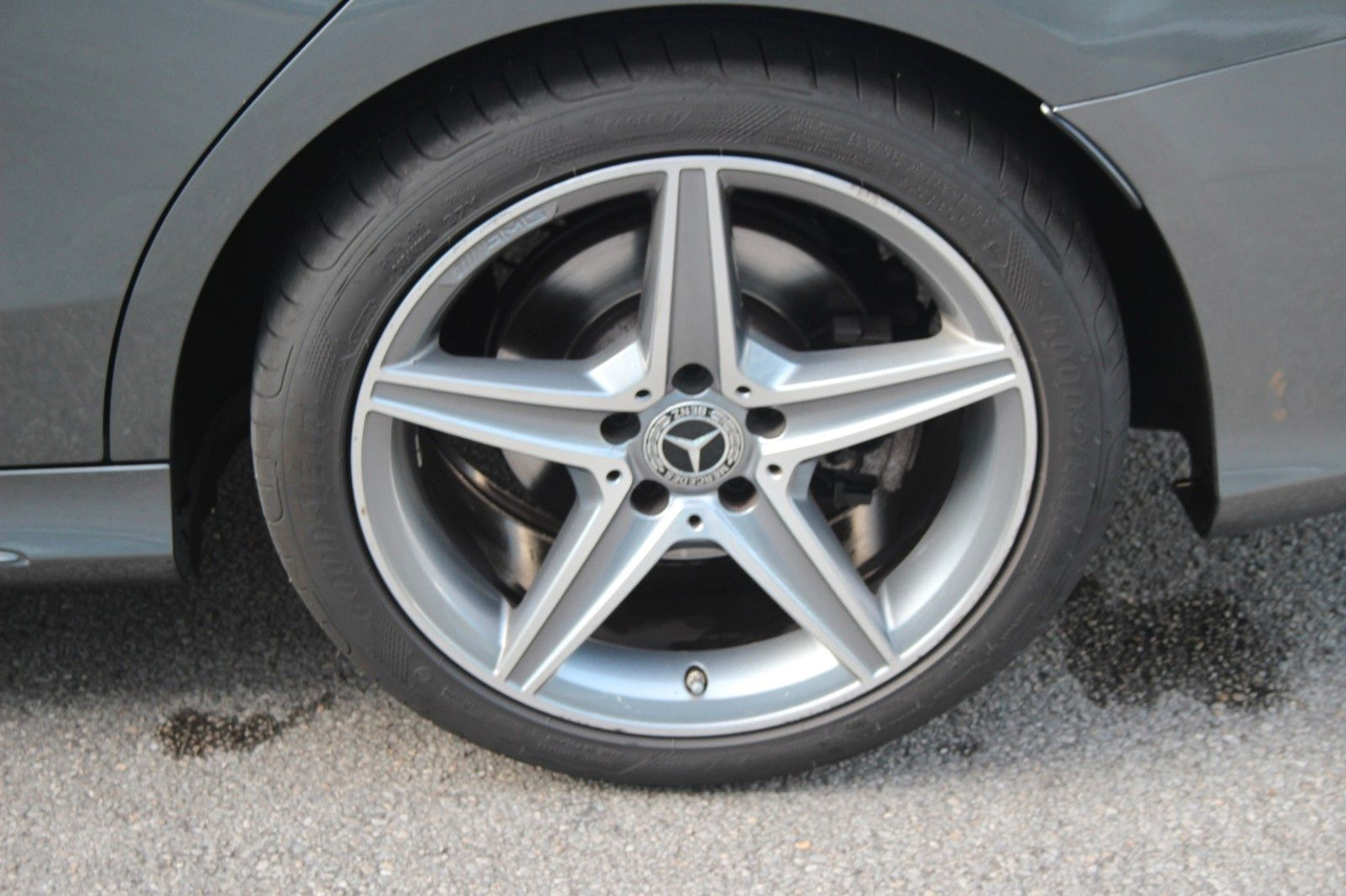 Mercedes-Benz C 220d T BlueTec AMG LED ACC LEDER - Estate car: picture 5 Mercedes-Benz C 220d T BlueTec AMG LED ACC LEDER - Estate car: picture 5