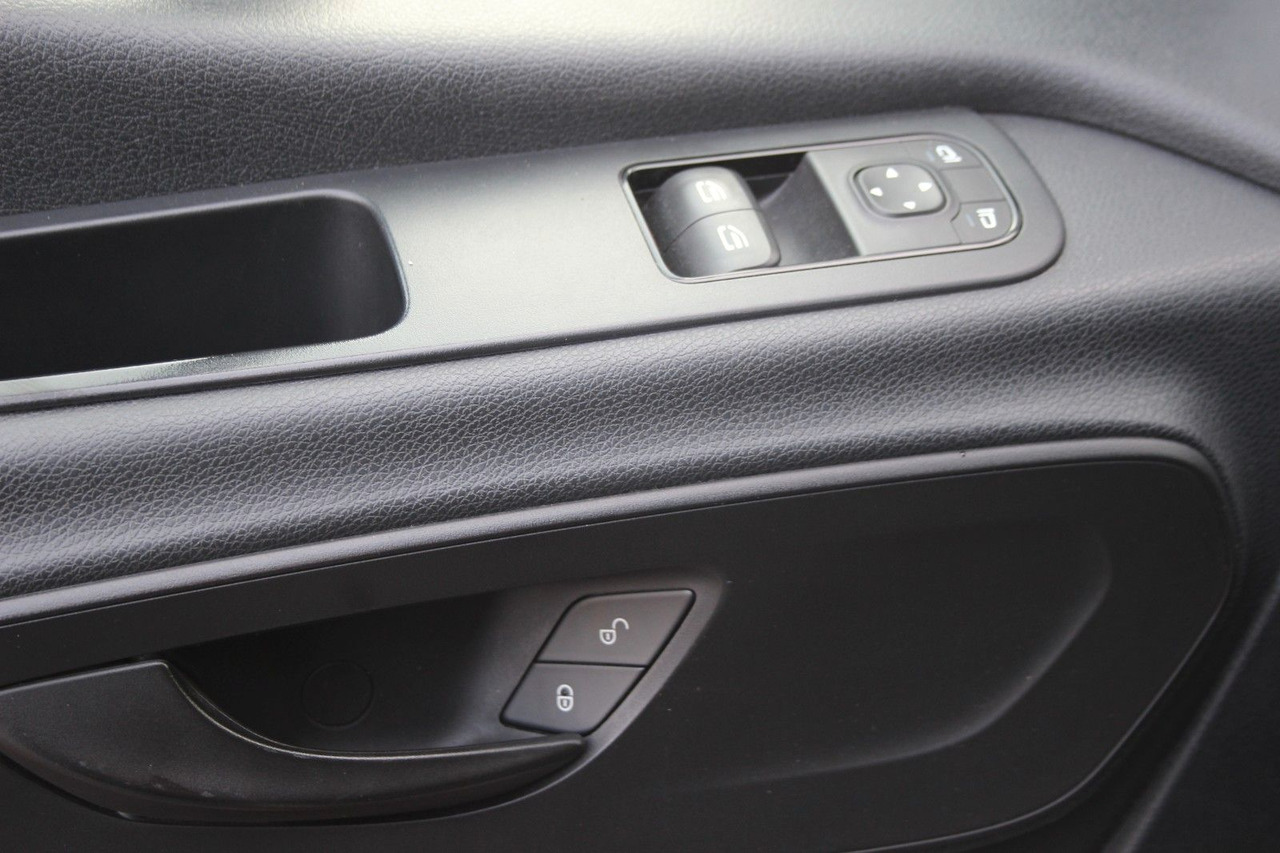 Small van Mercedes-Benz Sprinter III Kasten 214 CDI WORKER L1H1 GEPFLEGT: picture 7 Small van Mercedes-Benz Sprinter III Kasten 214 CDI WORKER L1H1 GEPFLEGT: picture 7