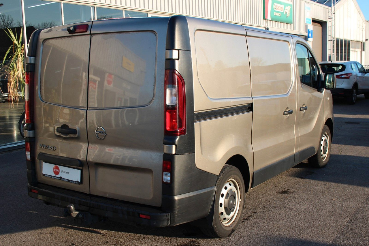 Opel Vivaro B Navi Klima Standheizung AHK - People carrier: picture 3 Opel Vivaro B Navi Klima Standheizung AHK - People carrier: picture 3