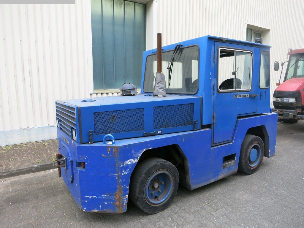 Deutruck DD120 - Baggage tractor: picture 1 Deutruck DD120 - Baggage tractor: picture 1