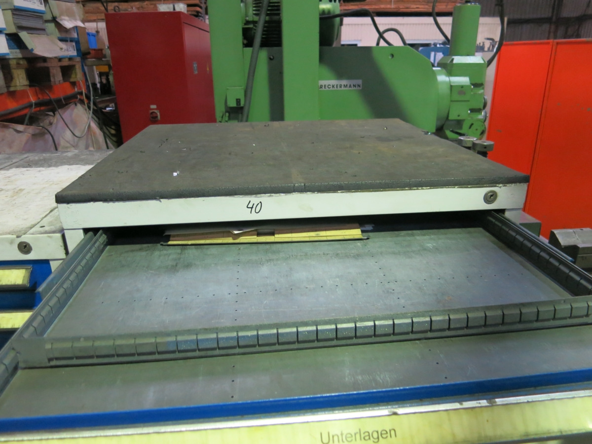 - Garage equipment: picture 4 - Garage equipment: picture 4