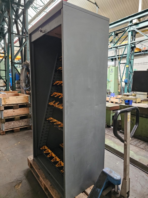 Rolladenschrank fuer SK 50 - Garage equipment: picture 2 Rolladenschrank fuer SK 50 - Garage equipment: picture 2