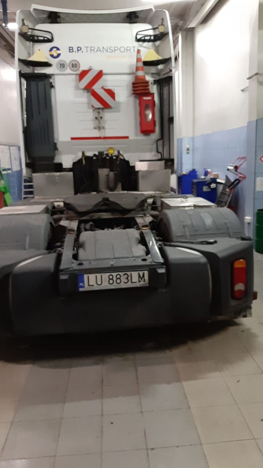 Tractor unit IVECO IVECO STRALIS 510 Hi-Way AS 440STX/P Euro VI z salonu Italia: picture 8 Tractor unit IVECO IVECO STRALIS 510 Hi-Way AS 440STX/P Euro VI z salonu Italia: picture 8