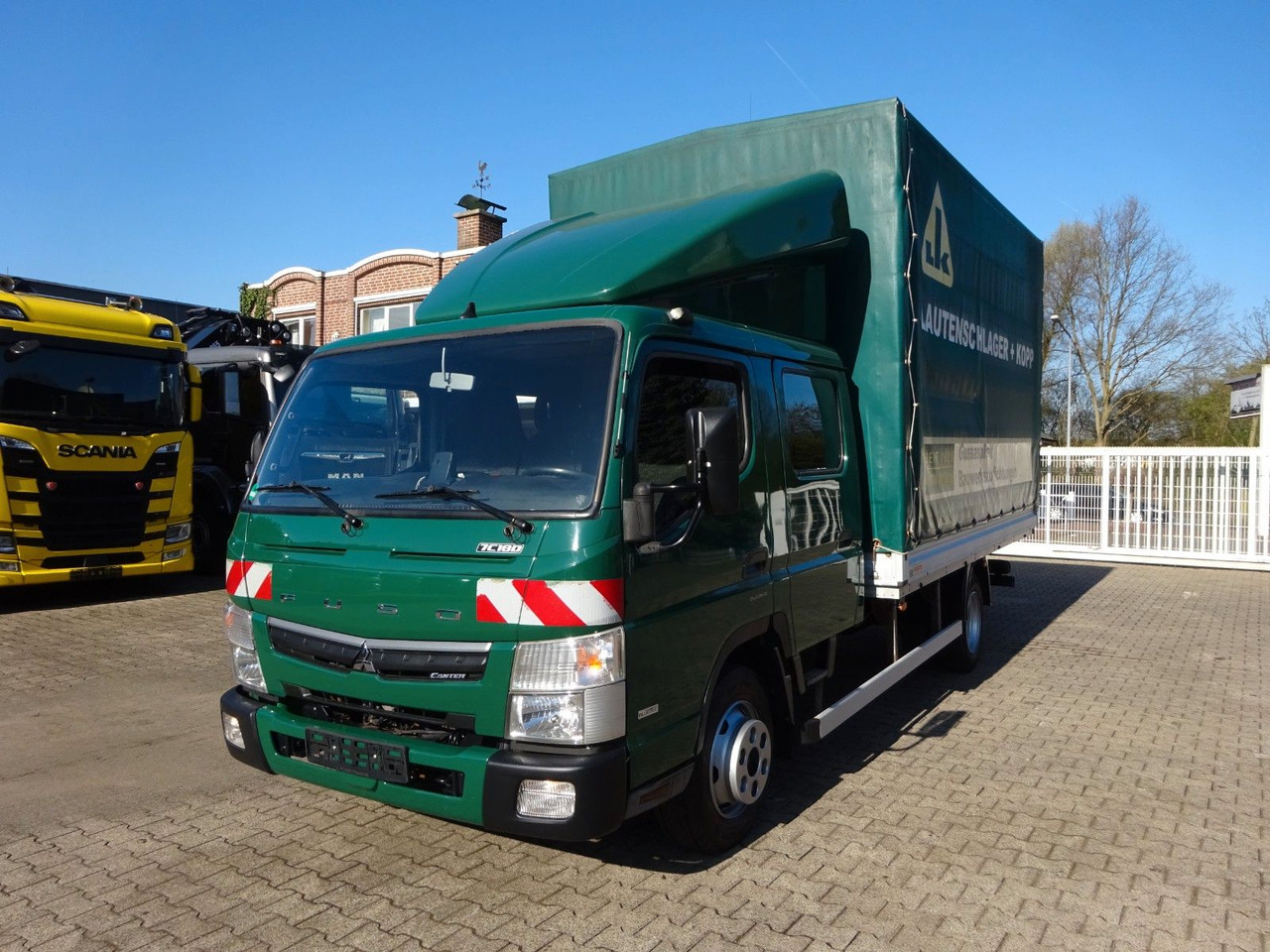 FUSO 7C180D Canter mit Doppelkabine 4x2 - Curtain side van, Crew cab van: picture 1 FUSO 7C180D Canter mit Doppelkabine 4x2 - Curtain side van, Crew cab van: picture 1