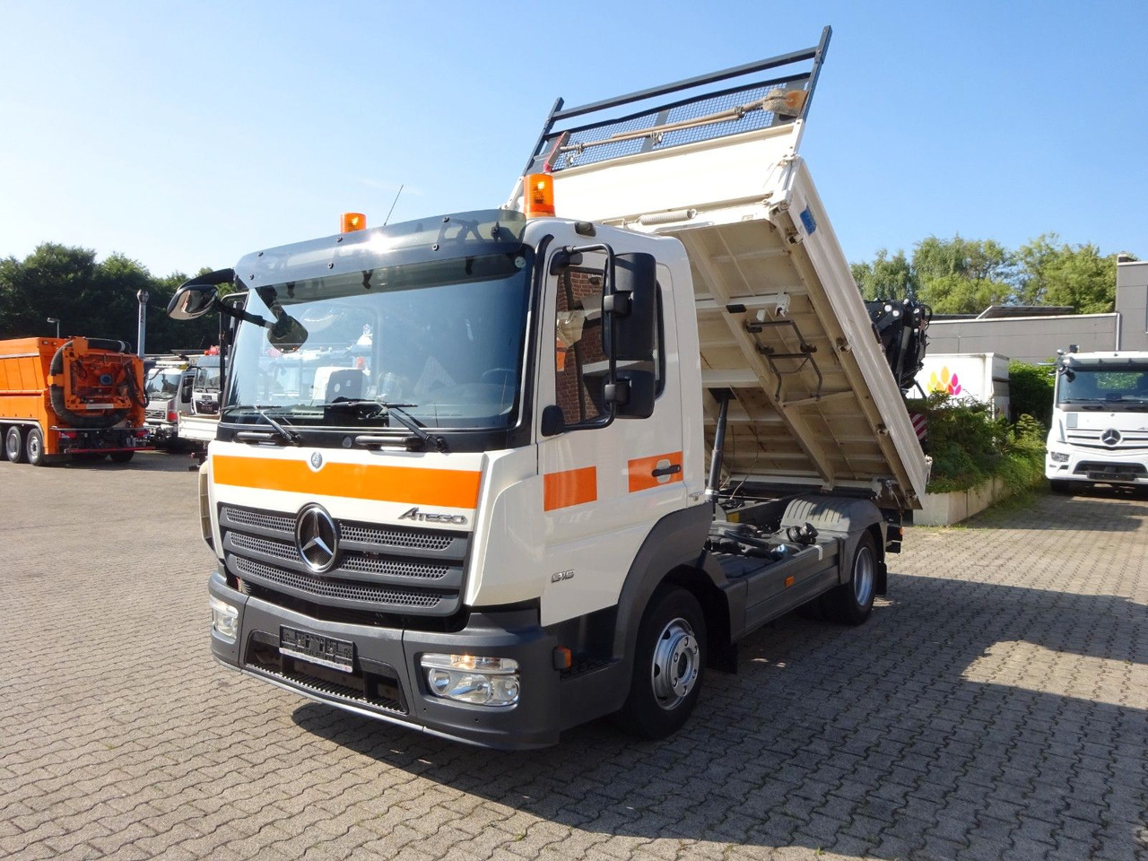 Mercedes-Benz 818 Atego MEILLER 3Skipper 4x2 - Tipper: picture 1 Mercedes-Benz 818 Atego MEILLER 3Skipper 4x2 - Tipper: picture 1