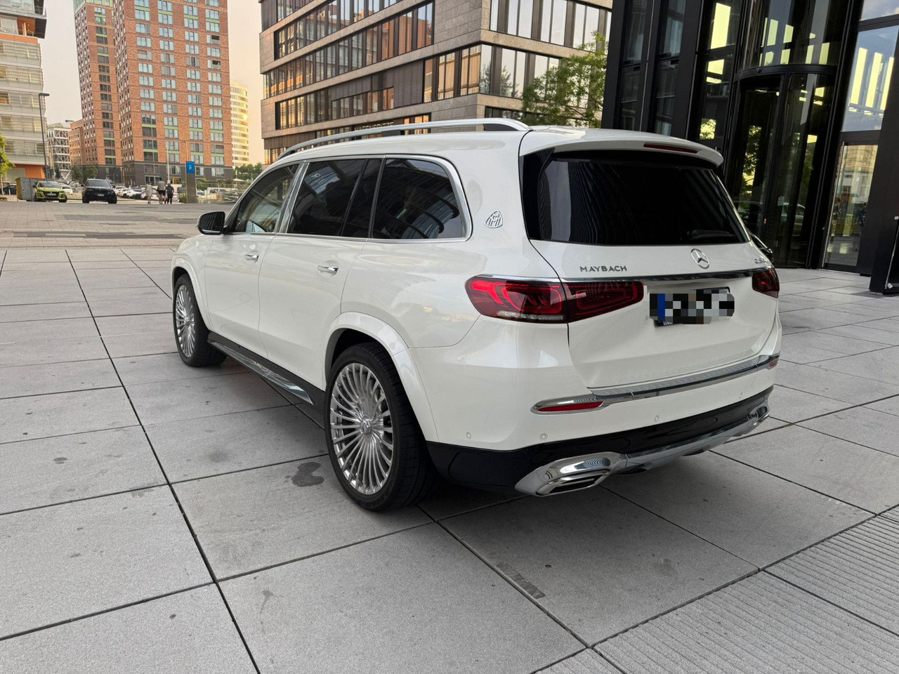 Mercedes-Benz GLS 600 Maybach 4Matic | 23 ZOLL | BURMESTER Mercedes-Benz GLS 600 Maybach 4Matic | 23 ZOLL | BURMESTER - SUV: picture 2 Mercedes-Benz GLS 600 Maybach 4Matic | 23 ZOLL | BURMESTER Mercedes-Benz GLS 600 Maybach 4Matic | 23 ZOLL | BURMESTER - SUV: picture 2