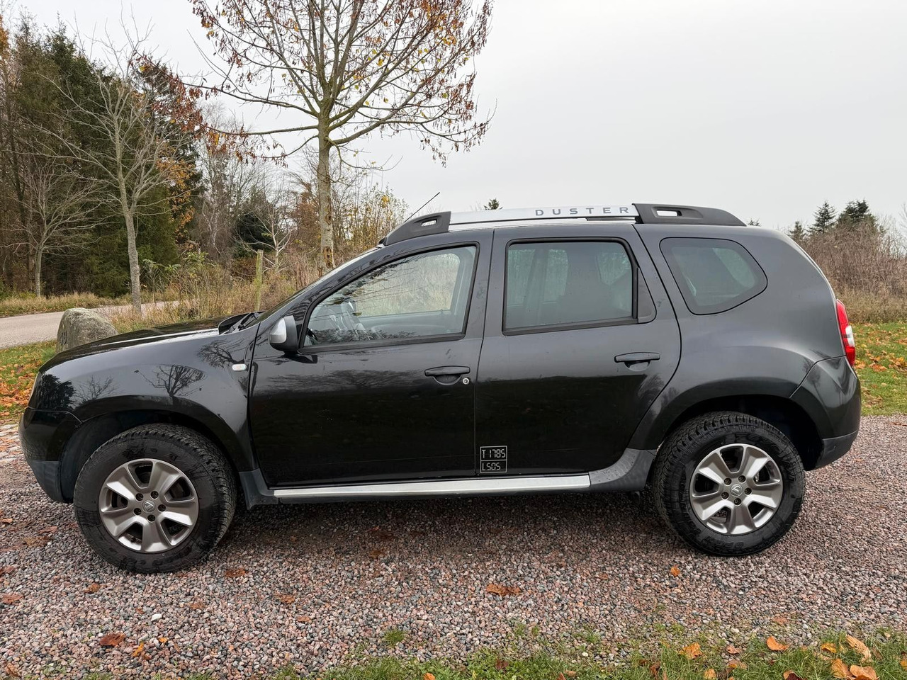 Dacia Duster I Laureate 1.5 DCI *nur 55 000km! - People carrier: picture 2 Dacia Duster I Laureate 1.5 DCI *nur 55 000km! - People carrier: picture 2