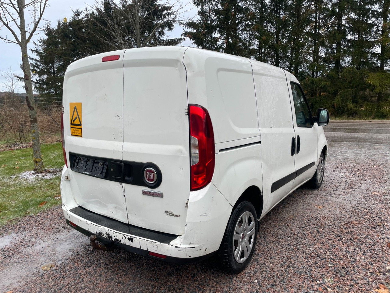 Fiat Doblo Doblò Basis Kasten 1.3 diesel - Estate car: picture 4 Fiat Doblo Doblò Basis Kasten 1.3 diesel - Estate car: picture 4