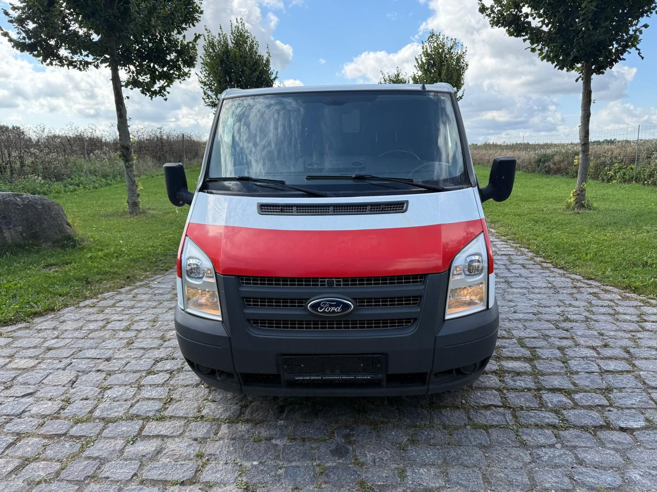 Ford Transit Kombi FT 300 K - People carrier: picture 3 Ford Transit Kombi FT 300 K - People carrier: picture 3