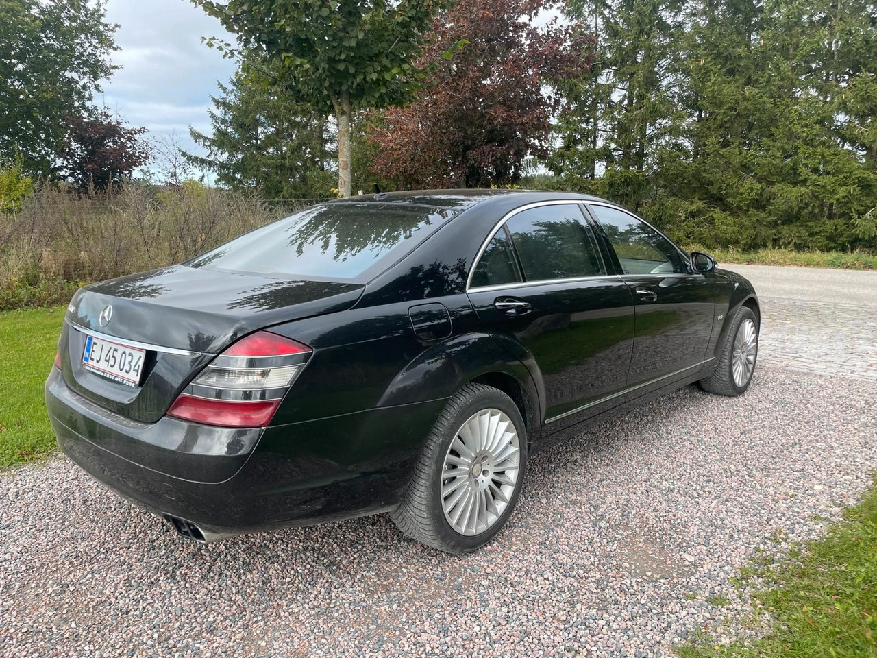 Mercedes-Benz S 600 S-Klasse Limousine - Estate car: picture 4 Mercedes-Benz S 600 S-Klasse Limousine - Estate car: picture 4