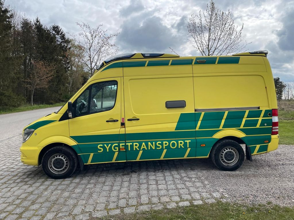 Mercedes-Benz Sprinter 316 CDI Ambulance Electric STRYKER Bed - Ambulance: picture 4 Mercedes-Benz Sprinter 316 CDI Ambulance Electric STRYKER Bed - Ambulance: picture 4