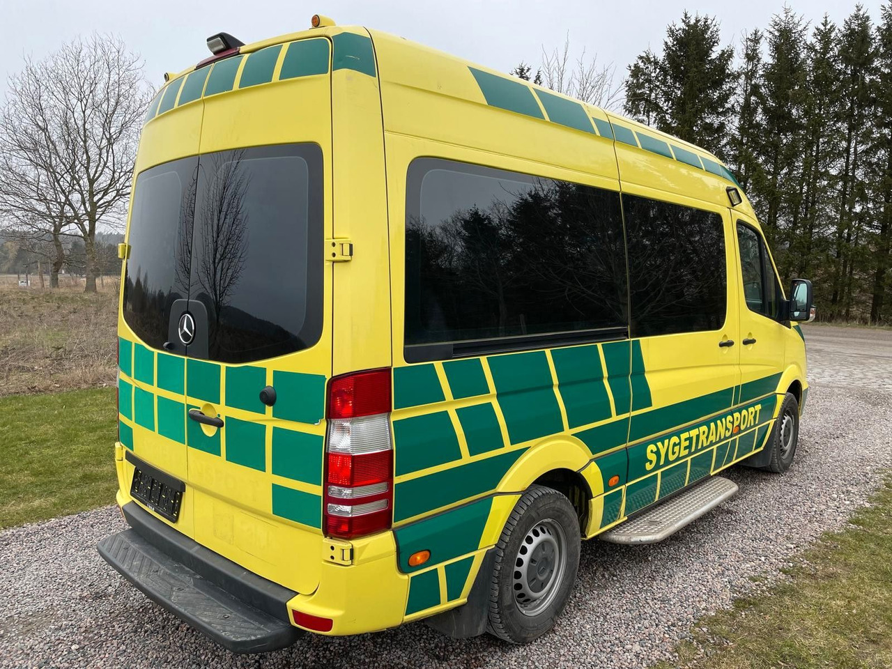 Mercedes-Benz Sprinter II Kasten 316 CDI Ambulance * - Ambulance: picture 5 Mercedes-Benz Sprinter II Kasten 316 CDI Ambulance * - Ambulance: picture 5