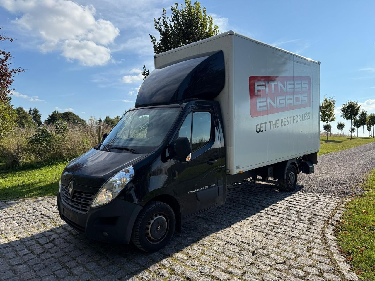 Renault Master III 2.3dCi box L:4,2 m x H:2,5m x B:2,2m - Open body delivery van: picture 2 Renault Master III 2.3dCi box L:4,2 m x H:2,5m x B:2,2m - Open body delivery van: picture 2