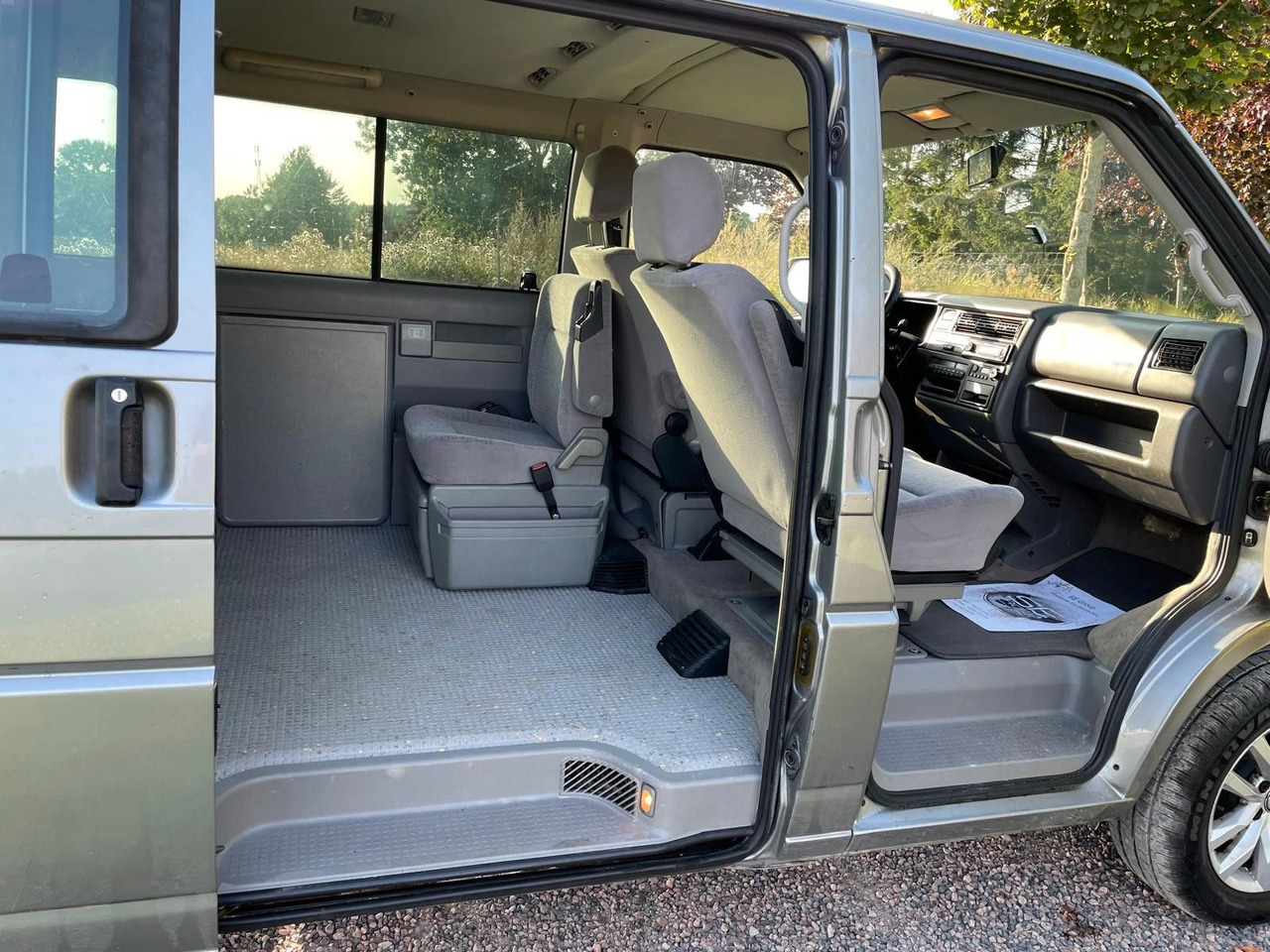 People carrier Volkswagen T4 Multivan Bus VR6: picture 20