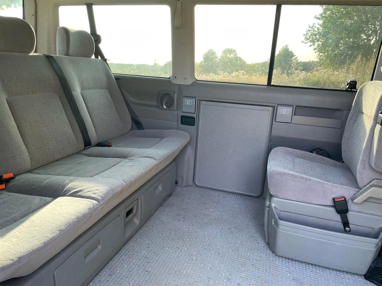 People carrier Volkswagen T4 Multivan Bus VR6: picture 21
