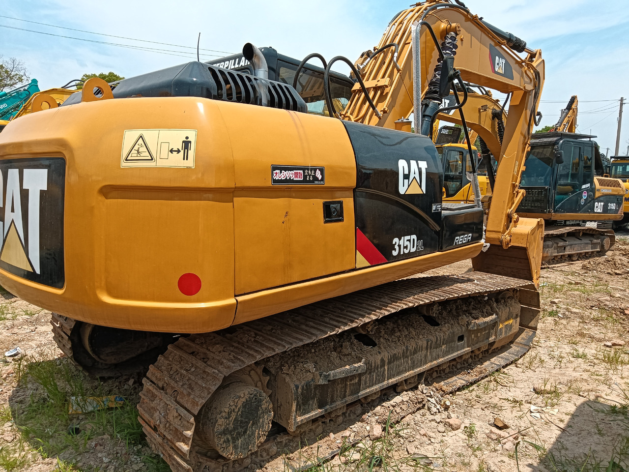 CATERPILLAR 315D2L - Crawler excavator: picture 3 CATERPILLAR 315D2L - Crawler excavator: picture 3