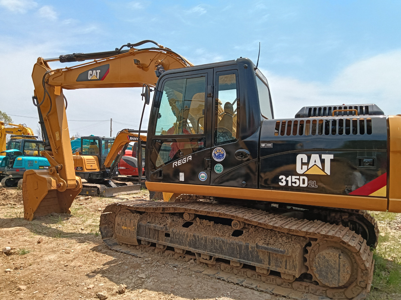 CATERPILLAR 315D2L - Crawler excavator: picture 1 CATERPILLAR 315D2L - Crawler excavator: picture 1
