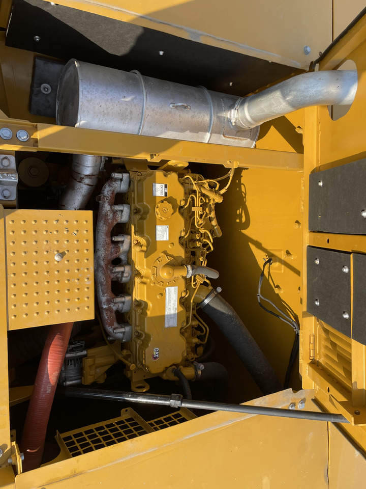 Crawler excavator CATERPILLAR 336GC: picture 6