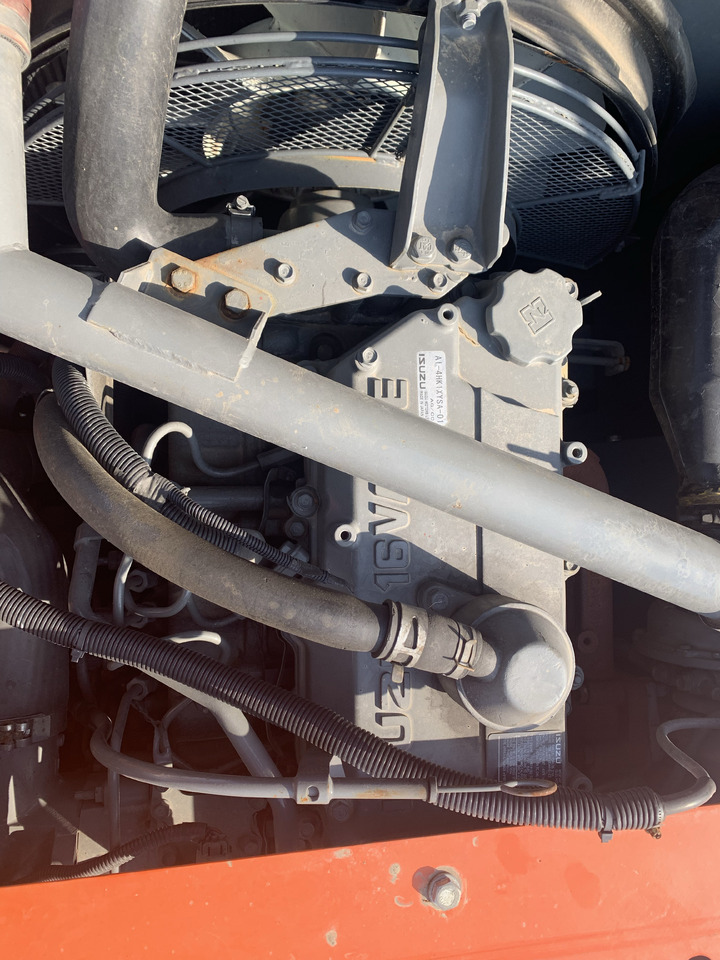 HITACHI ZX200-3 - Crawler excavator: picture 4 HITACHI ZX200-3 - Crawler excavator: picture 4