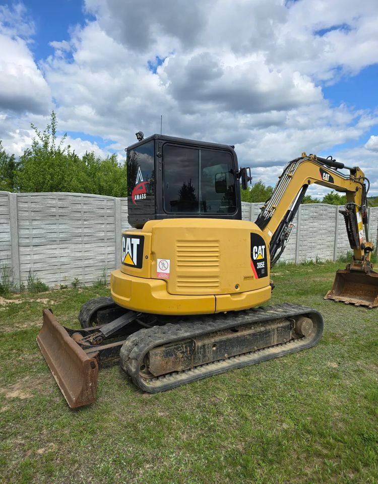 Caterpillar - Crawler excavator: picture 1 Caterpillar - Crawler excavator: picture 1