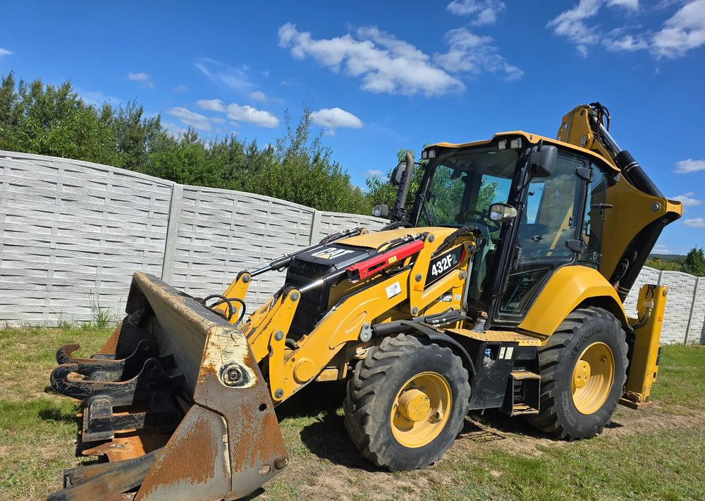 Caterpillar - Backhoe loader: picture 1 Caterpillar - Backhoe loader: picture 1