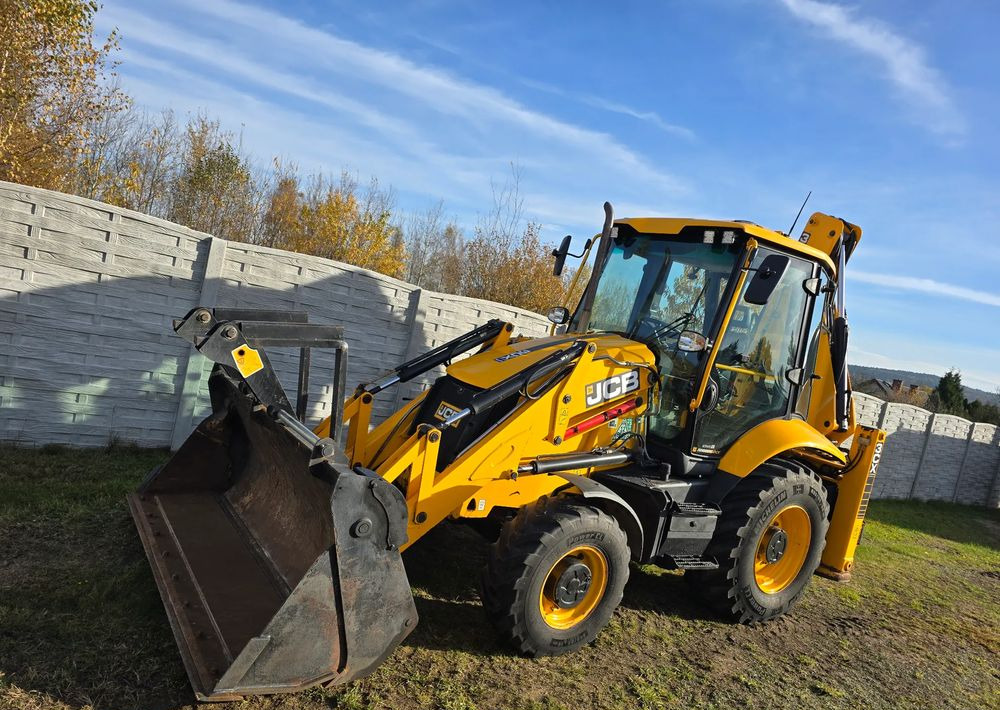 JCB - Backhoe loader: picture 1 JCB - Backhoe loader: picture 1