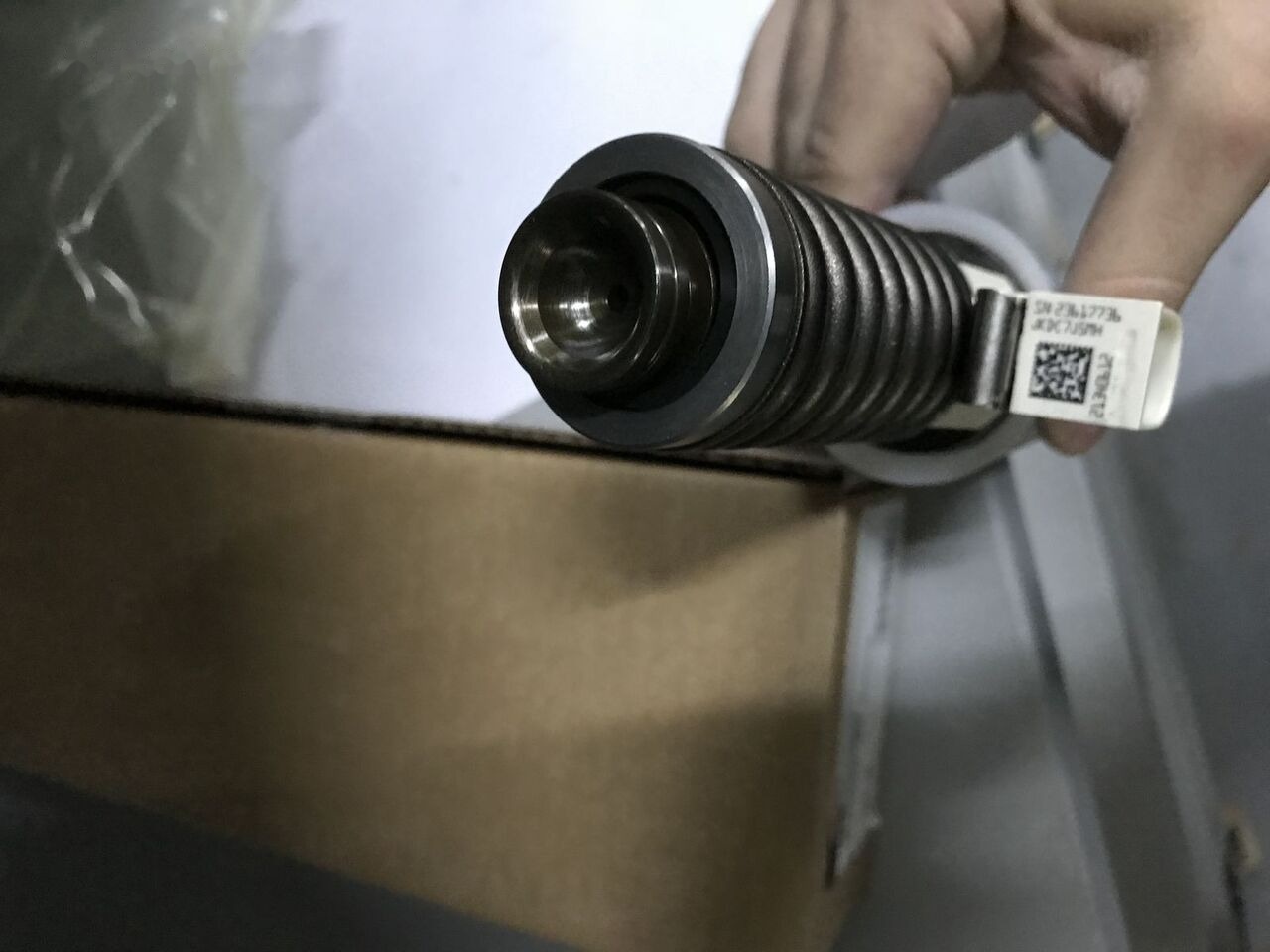 Delphi 2018 BEBE4D24002 Volvo RENAULT-VOLVO truck - Injector for Truck: picture 4 Delphi 2018 BEBE4D24002 Volvo RENAULT-VOLVO truck - Injector for Truck: picture 4