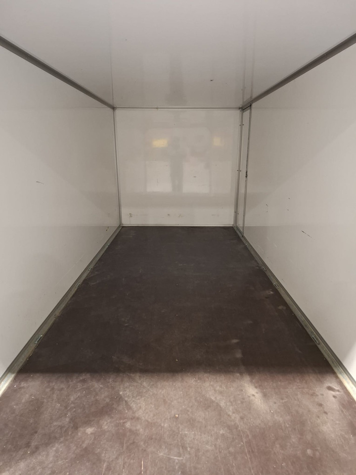 HAPERT Saphire - Closed box trailer: picture 4 HAPERT Saphire - Closed box trailer: picture 4