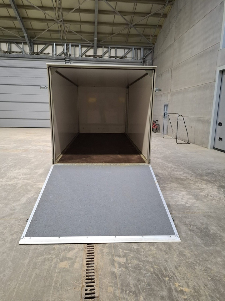 HAPERT Saphire - Closed box trailer: picture 1 HAPERT Saphire - Closed box trailer: picture 1