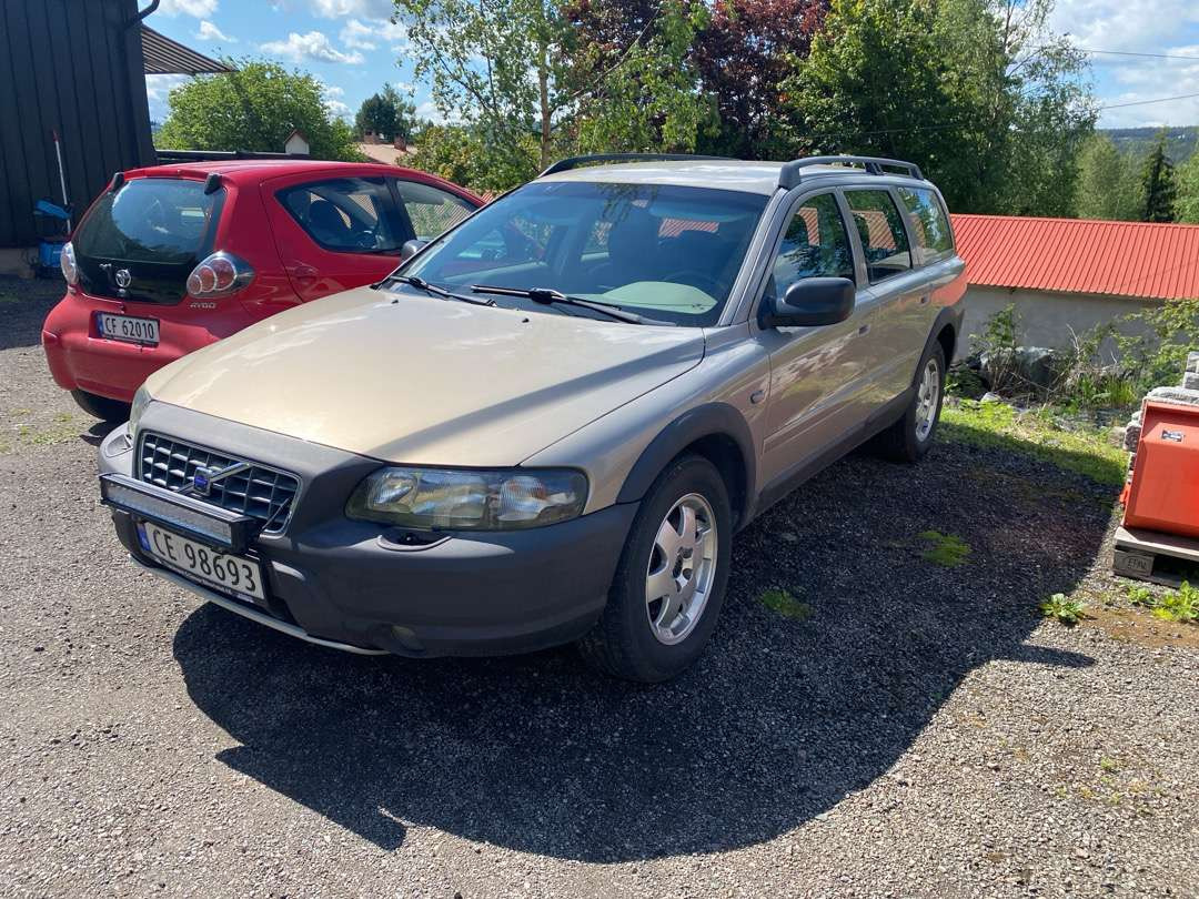 2001 Volvo XC70 EU-GODKJENT (rep.-objekt) - Estate car: picture 1 2001 Volvo XC70 EU-GODKJENT (rep.-objekt) - Estate car: picture 1