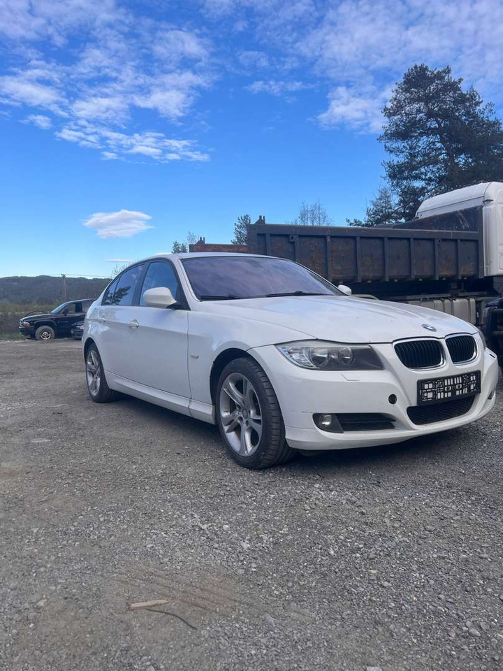 2009 BMW 316i Facelift (se mangellapp) - rep.-objekt - Saloon car: picture 5 2009 BMW 316i Facelift (se mangellapp) - rep.-objekt - Saloon car: picture 5