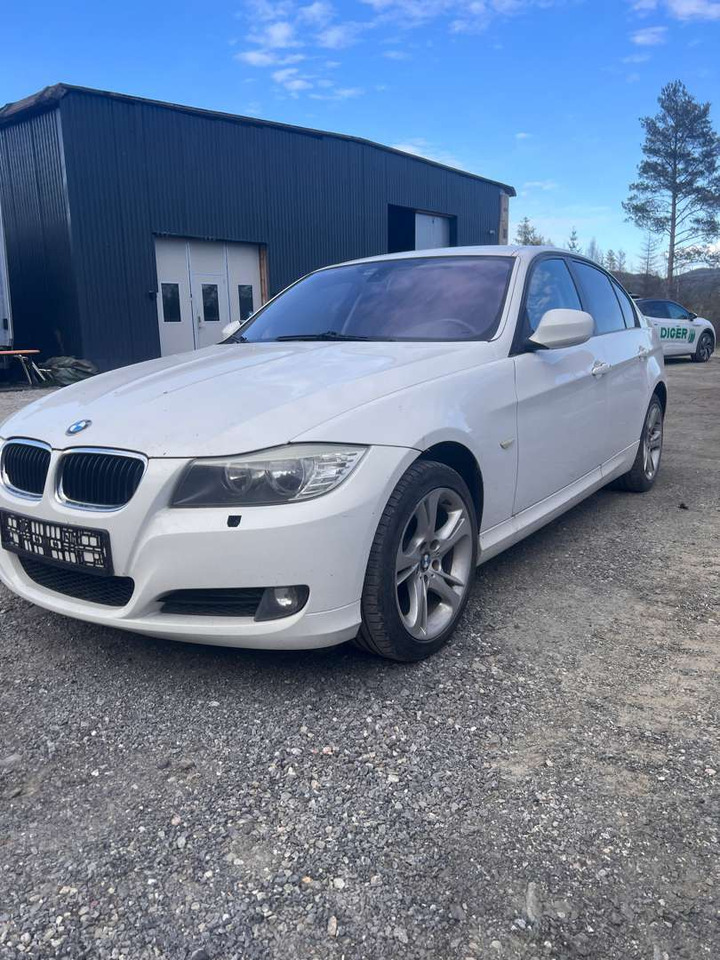 2009 BMW 316i Facelift (se mangellapp) - rep.-objekt - Saloon car: picture 2 2009 BMW 316i Facelift (se mangellapp) - rep.-objekt - Saloon car: picture 2