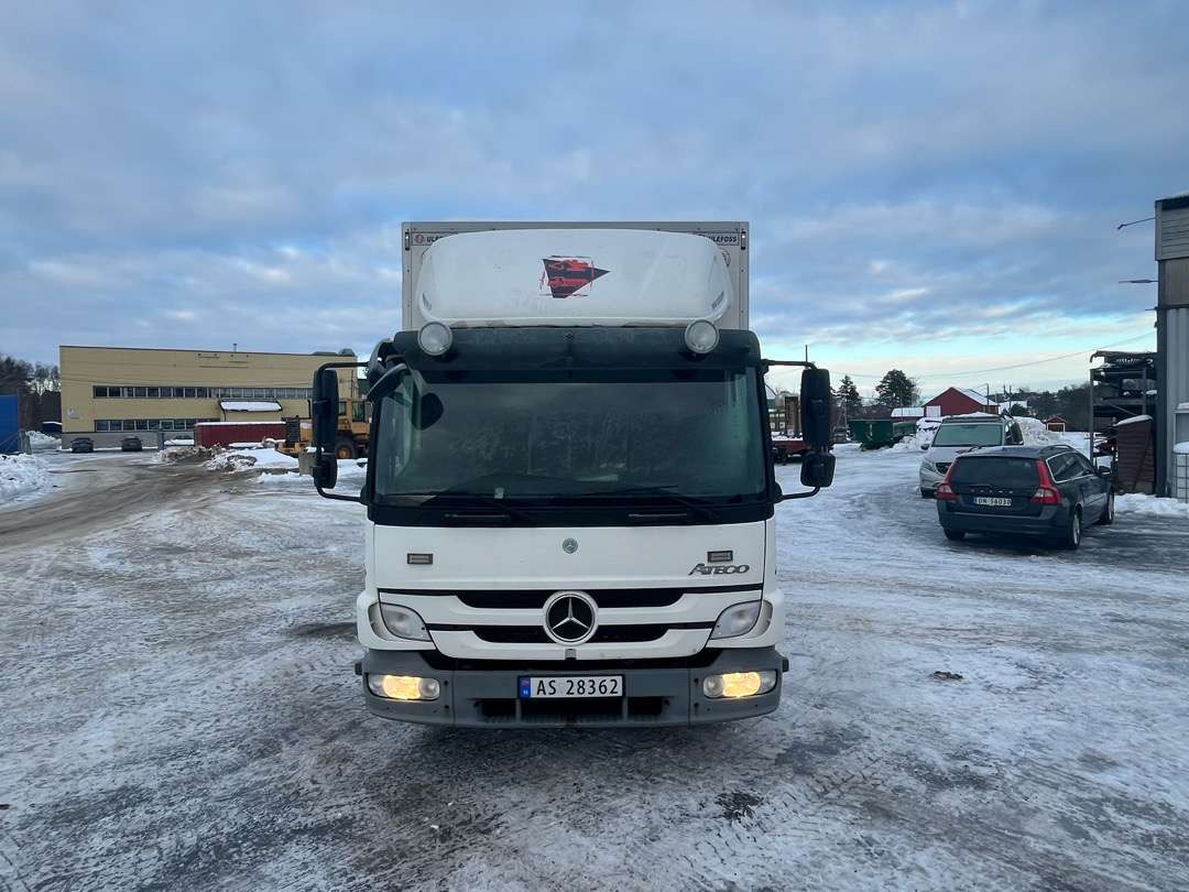 2011 Mercedes-Benz putebil/skapbil EU-godkjent (NY minstepris) - Box truck: picture 3 2011 Mercedes-Benz putebil/skapbil EU-godkjent (NY minstepris) - Box truck: picture 3