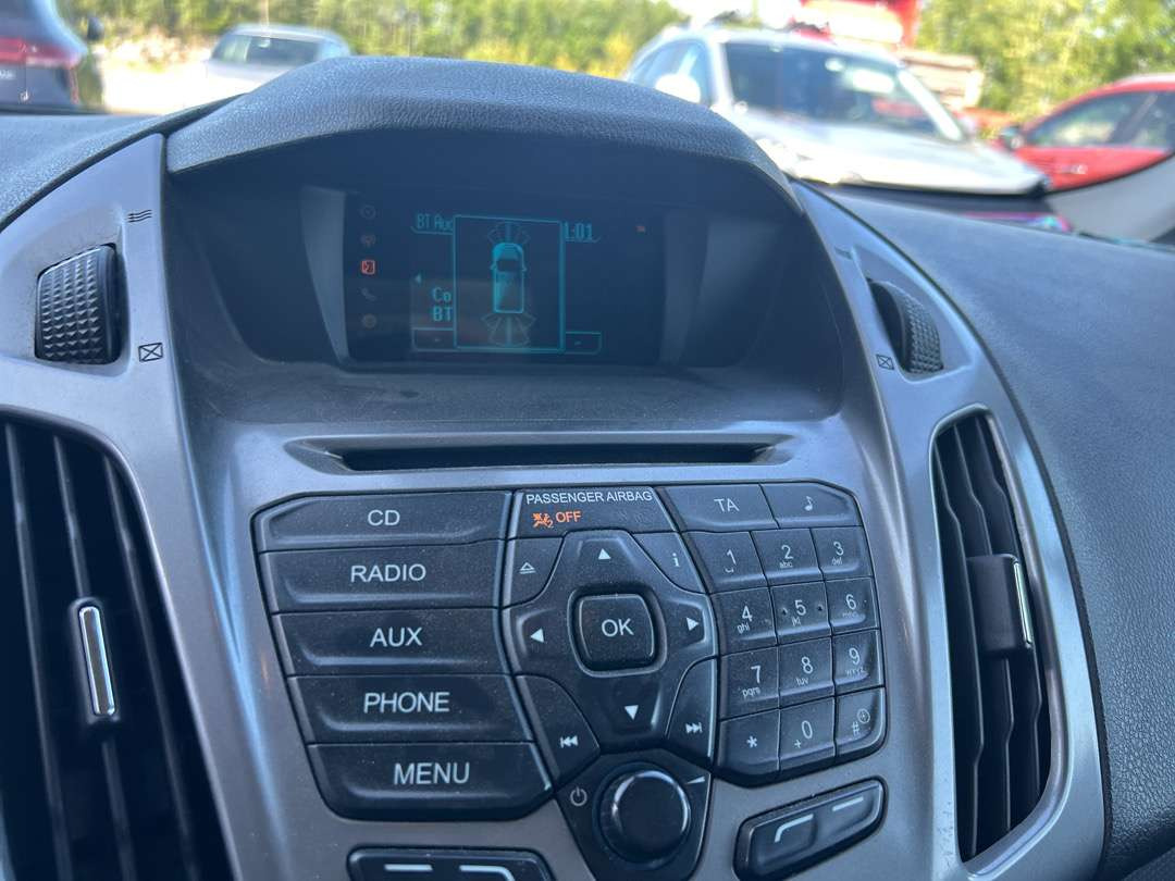 Panel van 2014 Varebil FORD TRANSIT CONNECT EU-Godkjent: picture 9 Panel van 2014 Varebil FORD TRANSIT CONNECT EU-Godkjent: picture 9