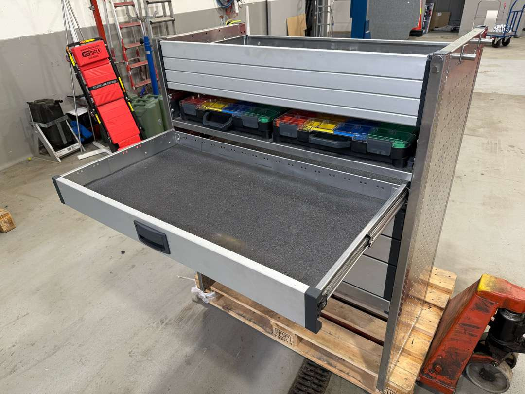 Aluca Bilinnredning - Garage equipment: picture 4 Aluca Bilinnredning - Garage equipment: picture 4