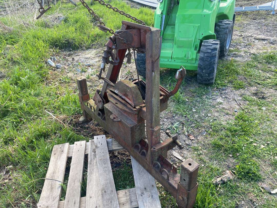 Vinsj til traktor - Attachment for Construction machinery: picture 2 Vinsj til traktor - Attachment for Construction machinery: picture 2
