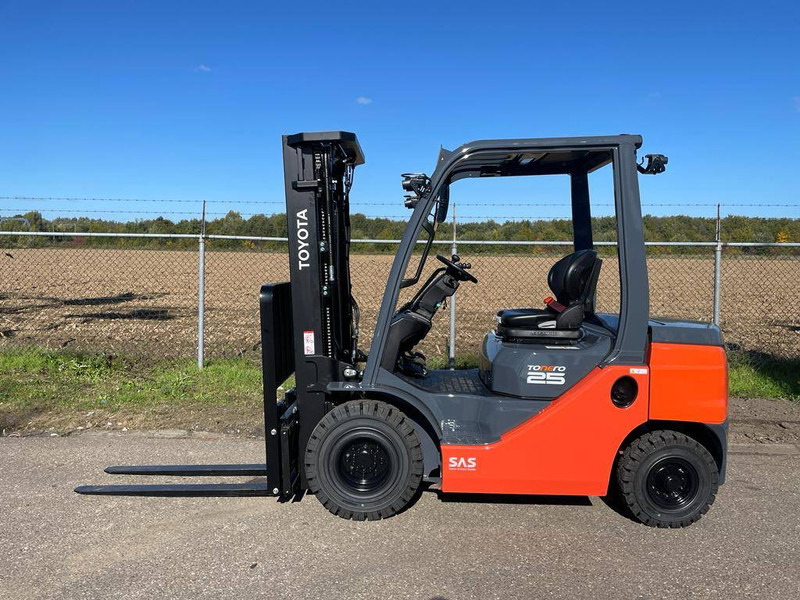 Toyota 8 FD F 25 - Diesel forklift: picture 1 Toyota 8 FD F 25 - Diesel forklift: picture 1
