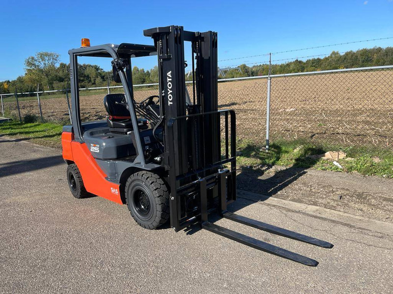 Toyota 8 FD F 25 - Diesel forklift: picture 5 Toyota 8 FD F 25 - Diesel forklift: picture 5
